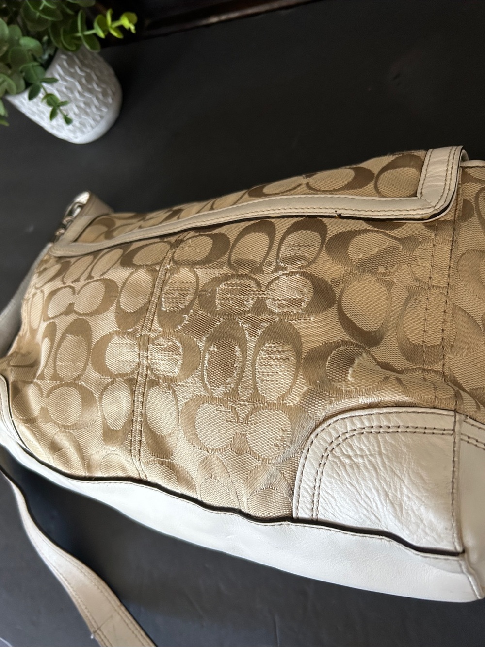 Vintage Coach Soho (or Hamptons) Signature Flap Shoulder Bag F13972 - Picture 13 of 13
